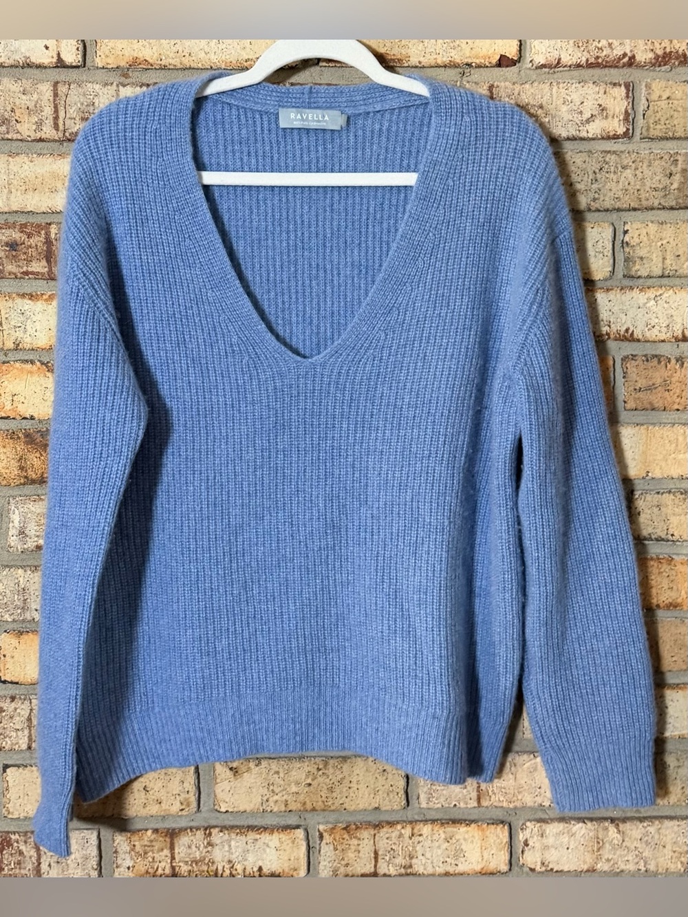 Ravella blue cashmere v neck sweater L - Picture 2 of 4